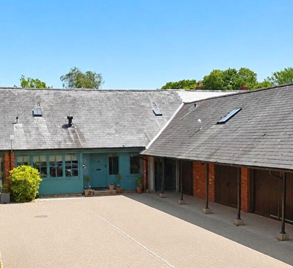4 Bedroom Barn Conversion For Sale In Lidcote, Dunton, Buckingham, Buckinghamshire, MK18