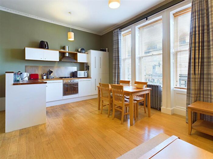 1 Bedroom Apartment For Sale In Bathwick Street, Bathwick, Bath, BA2