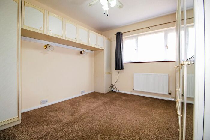 4 Bedroom Terraced House To Rent In Sitwell Grove, Stanmore, HA7