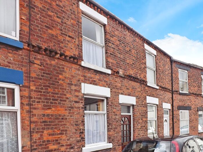 2 Bedroom Terraced House To Rent In South Street, Chester, Cheshire, CH3