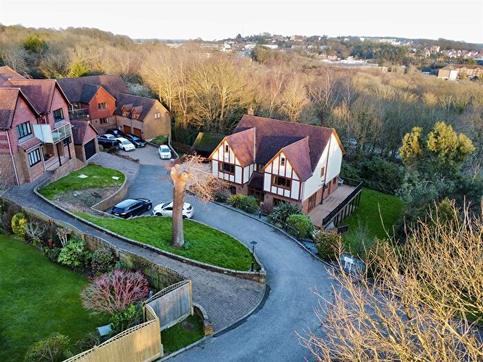 6 Bedroom Detached House For Sale In St. Kitts Close, St. Leonards-On-Sea, TN37