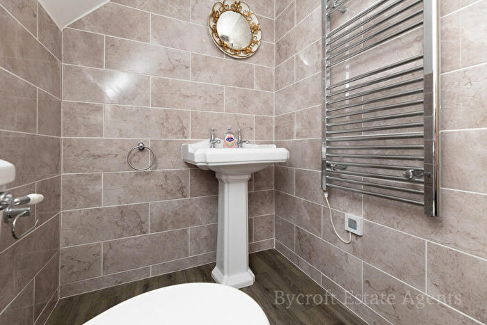 6 Bedroom Terraced House For Sale In Clarence Road, NR31