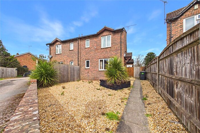 1 Bedroom Terraced House To Rent In Camden Place, Calcot, Reading, Berkshire, RG31