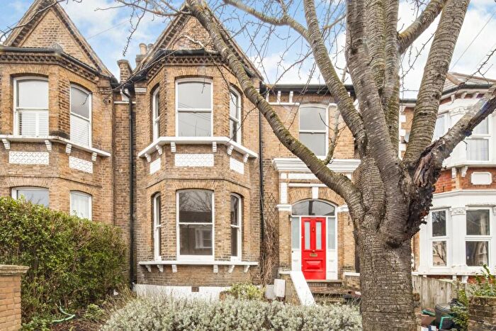 4 Bedroom Semi-Detached House To Rent In Venner Road Sydenham, SE26