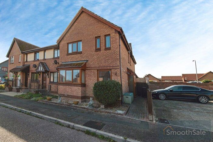 2 Bedroom End Of Terrace House For Sale In Bluebell Close, Seaton, EX12