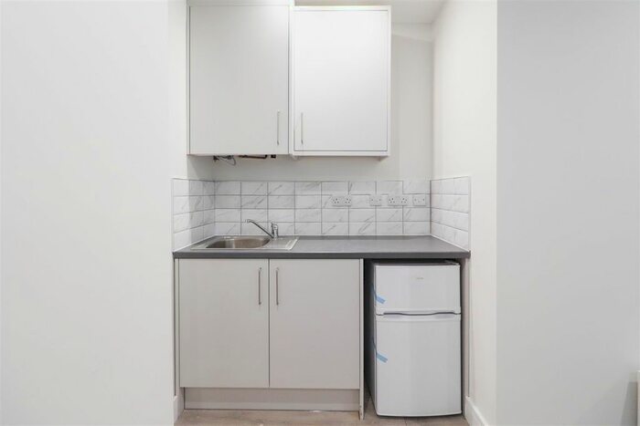 Studio To Rent In Wyken Avenue, Wyken, Coventry, CV2