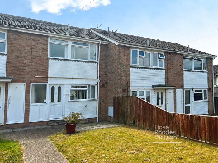 2 Bedroom Terraced House For Sale In Venner Avenue, Cowes, Isle Of Wight, PO31
