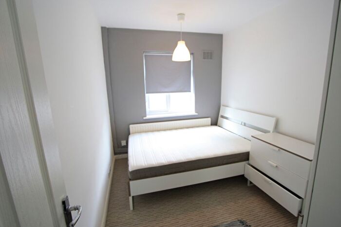 2 Bedroom Maisonette To Rent In Elmbourne Road, London, SW17