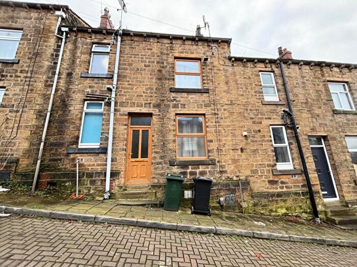 2 Bedroom Terraced House To Rent In Ash Grove, Keighley, West Yorkshire, BD21