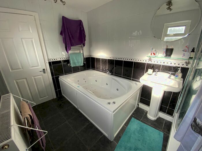 3 Bedroom Property To Rent In Merthyr Street, Cathays, Cardiff, CF24