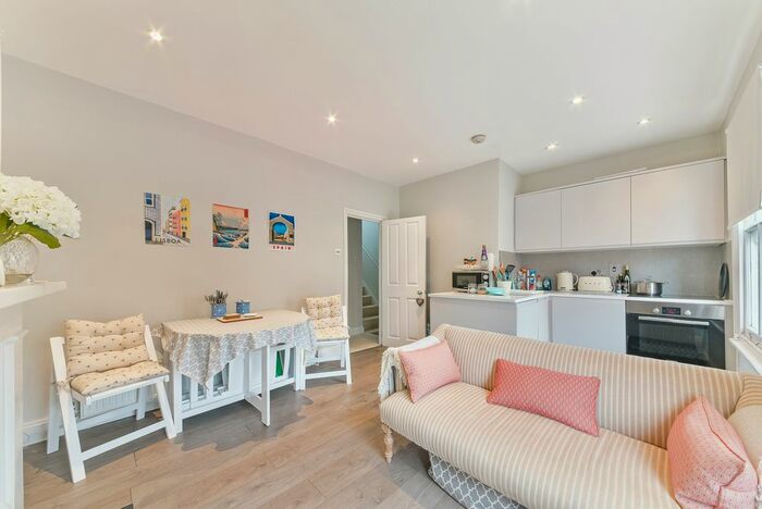 2 Bedroom Property To Rent In Victory Road, London, SW19