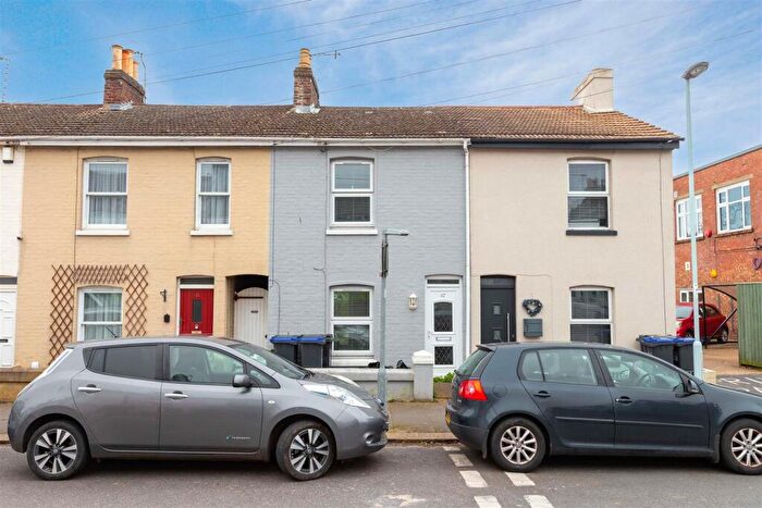 3 Bedroom Terraced House For Sale In St. Dunstans Road, Worthing, BN13