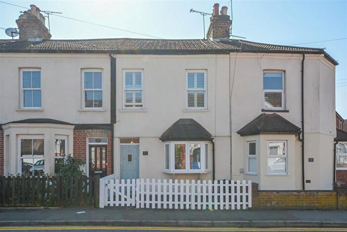 3 Bedroom Terraced House For Sale In Woodman Road, Warley, Brentwood, CM14