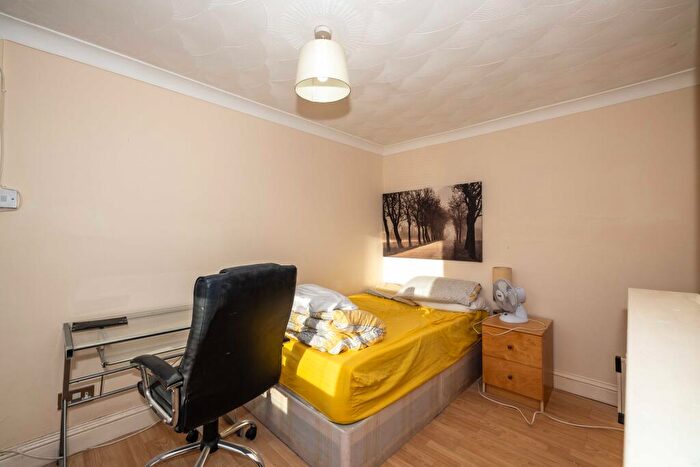 5 Bedroom Terraced House To Rent In Sturry Road, Canterbury, CT1