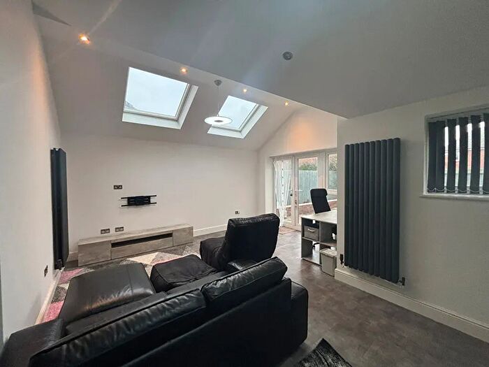 3 Bedroom Detached House To Rent In Harebell Close, Cambridge, CB1