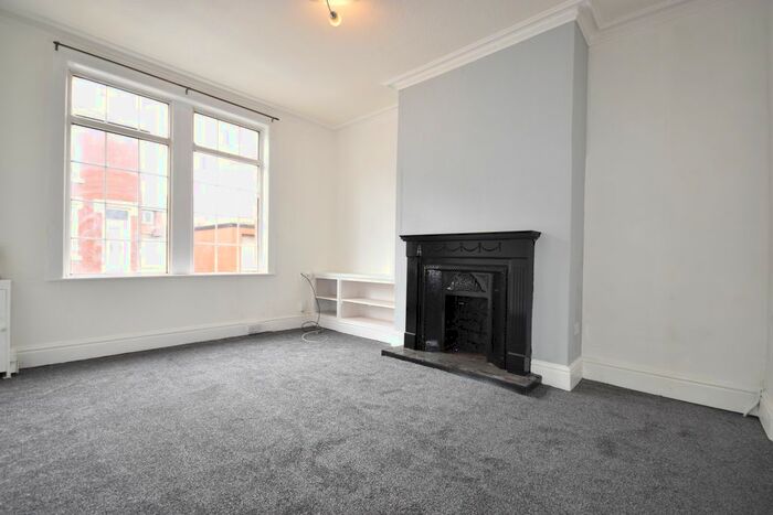 3 Bedroom End Of Terrace House To Rent In Huntley Avenue, Blackpool, FY3