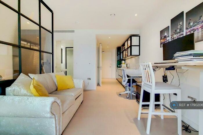 Studio To Rent In Wardian, London, E14