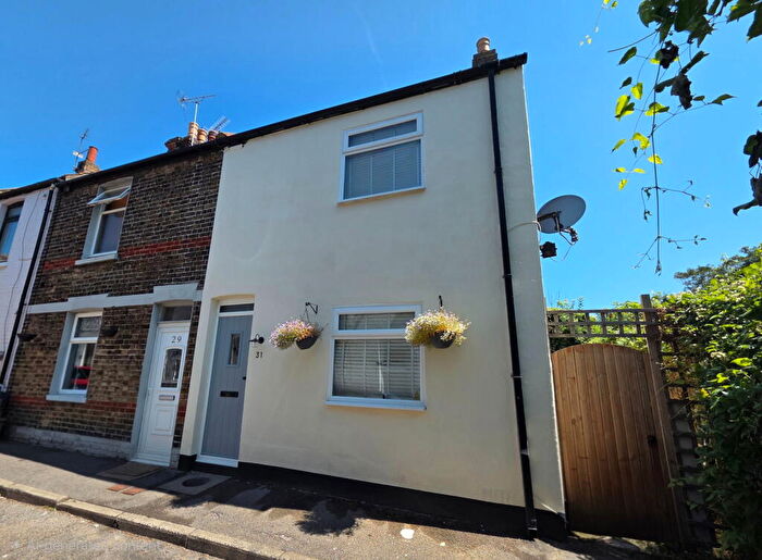 2 Bedroom End Of Terrace House For Sale In Setterfield Road, Margate, CT9