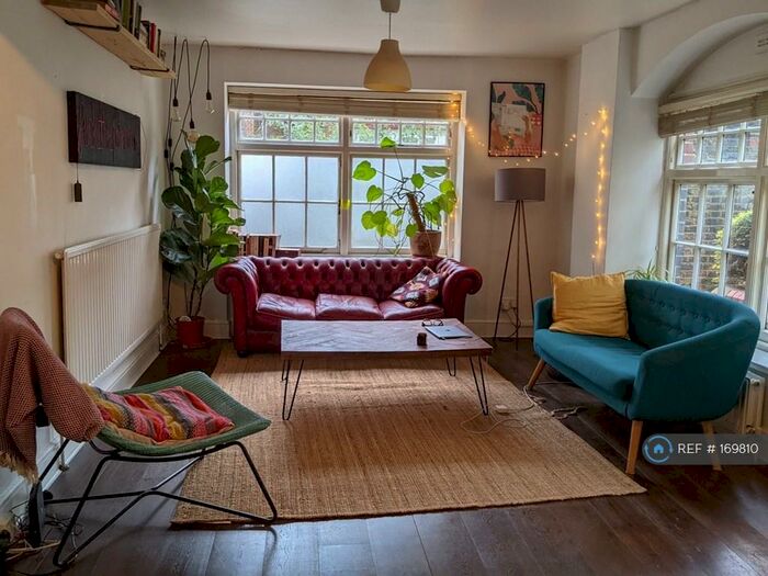 1 Bedroom Flat To Rent In Schoolbell Mews, London, E3