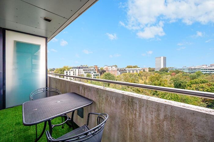 2 Bedroom Flat To Rent In Colonial Drive, London, W4