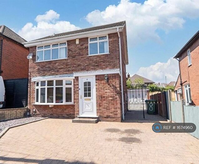 3 Bedroom Detached House To Rent In Garnon Street, Mansfield, NG18