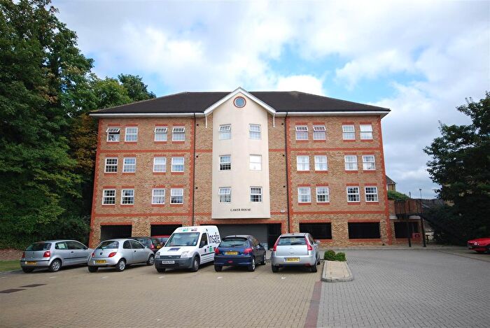 2 Bedroom Flat For Sale In Canning Street, Maidstone, ME14