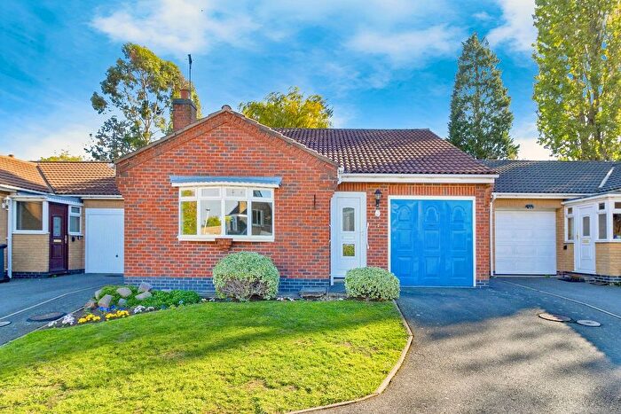 2 Bedroom Detached Bungalow For Sale In Fontwell Drive, Leicester, LE2