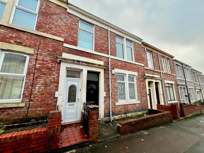2 Bedroom Flat To Rent In Raby Street, Gateshead, NE8