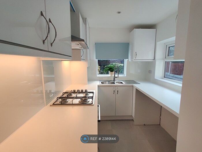 3 Bedroom Terraced House To Rent In Mansfield Road, Sheffield, S12