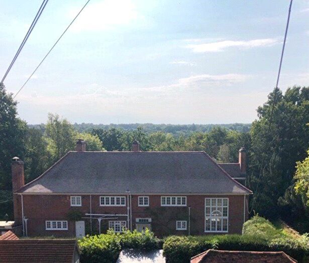 2 Bedroom Flat To Rent In Crookham Common, Thatcham, Berkshire, RG19