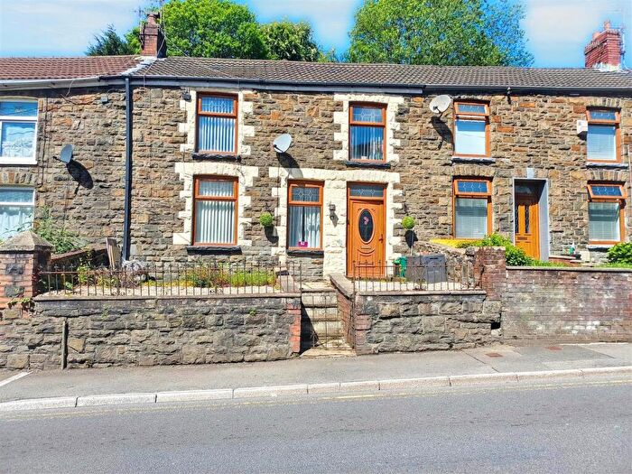 3 Bedroom Terraced House For Sale In East Road, Tylorstown, CF43