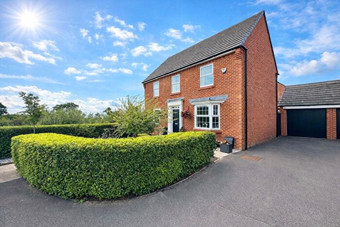 4 Bedroom Detached House For Sale In Snow Crest Place, Stapeley, Cheshire, CW5