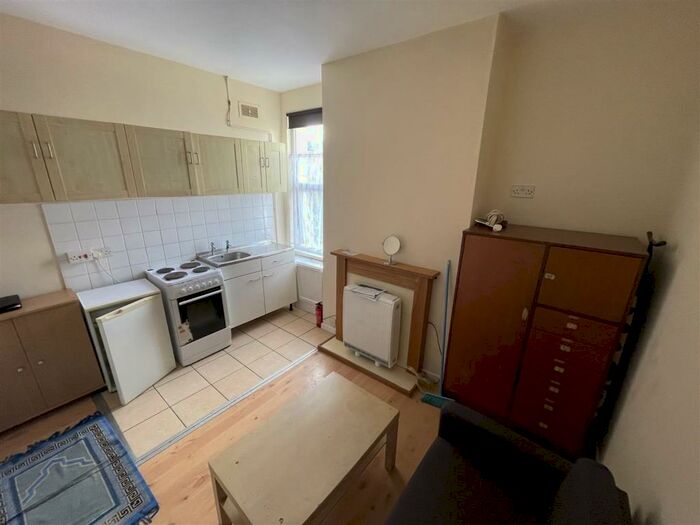 Studio To Rent In Regent Street, Earlsdon, Coventry, CV1