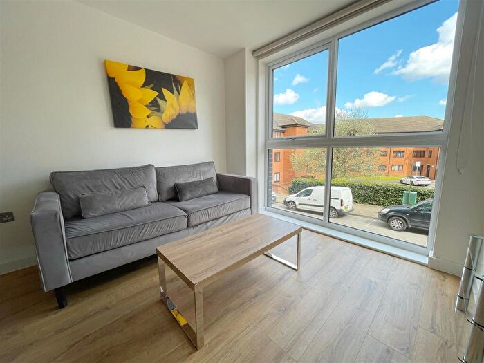 2 Bedroom Apartment To Rent In , Helena Street, B1