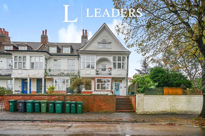 1 Bedroom Flat To Rent In Dyke Road, Brighton, BN1