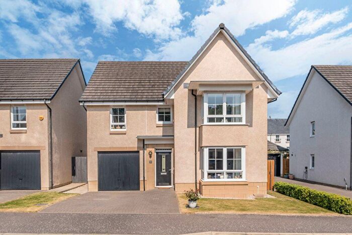 4 Bedroom Detached House For Sale In Jewel Gardens, Eskbank, Dalkeith, EH22