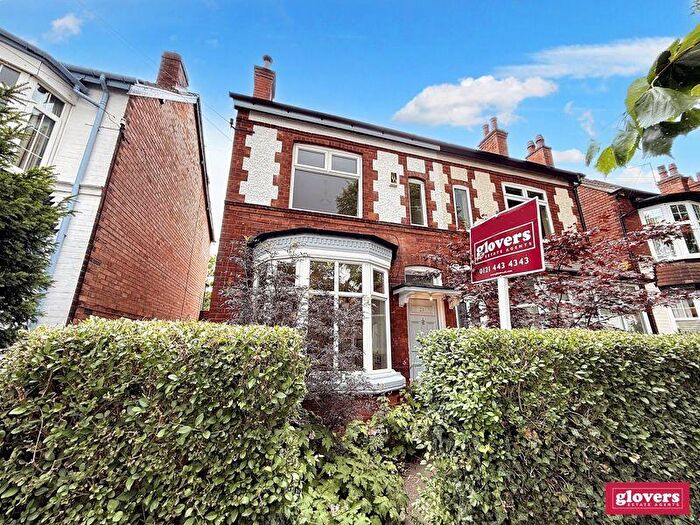 5 Bedroom Semi-Detached House For Sale In Abbots Road, Kings Heath, Birmingham, B14