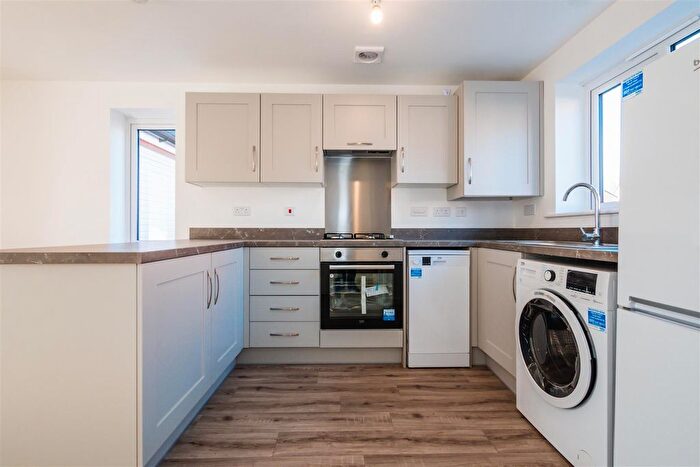 3 Bedroom Semi-Detached House To Rent In Henwood Close, Middlesbrough, TS5