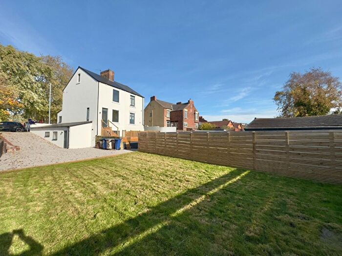 3 Bedroom Semi-Detached House To Rent In Snape Hill Road, Darfield, Barnsley, S73