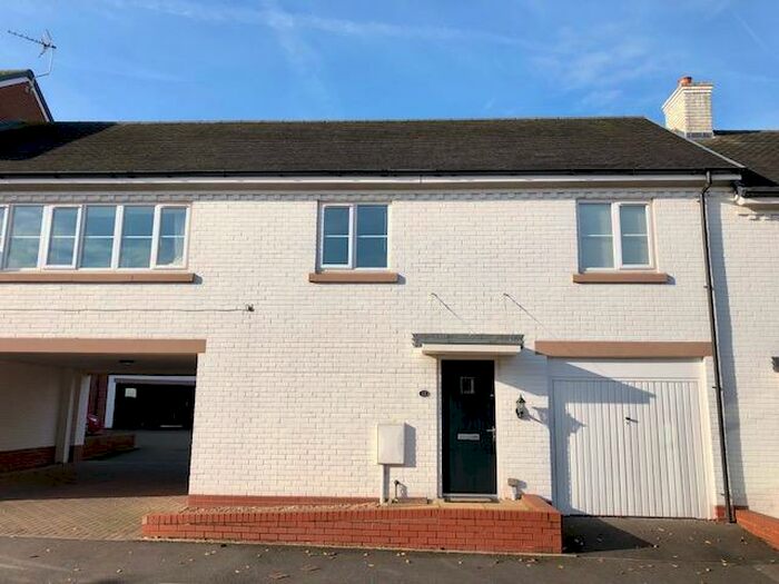 2 Bedroom Flat To Rent In Castlemill, Weston, ST18