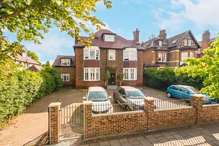2 Bedroom Maisonette To Rent In Thrale Road, Streatham, SW16