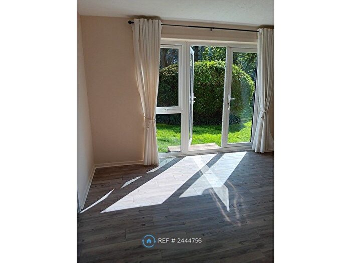 2 Bedroom Flat To Rent In Southcote Road, Reading, RG30