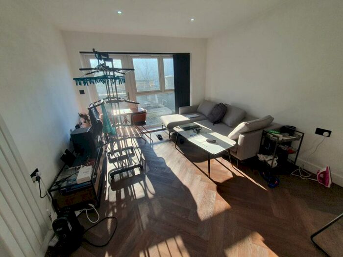 1 Bedroom Flat To Rent In Arbour Edge, King George V Drive East, Heath, CF14