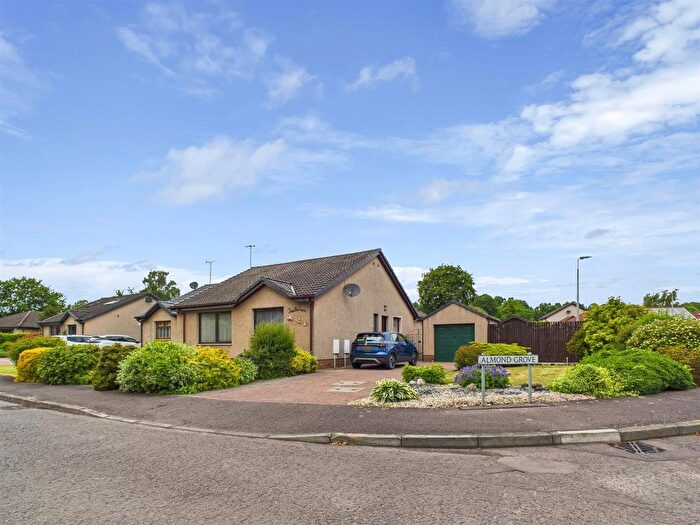 3 Bedroom Semi-Detached Bungalow For Sale In Almond Grove, Huntingtowerfield, PH1