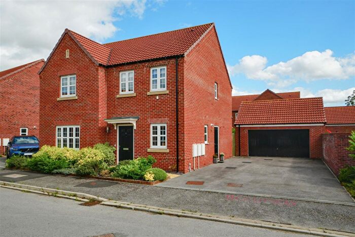 4 Bedroom Detached House For Sale In Goldfinch Way, Easingwold, York, YO61