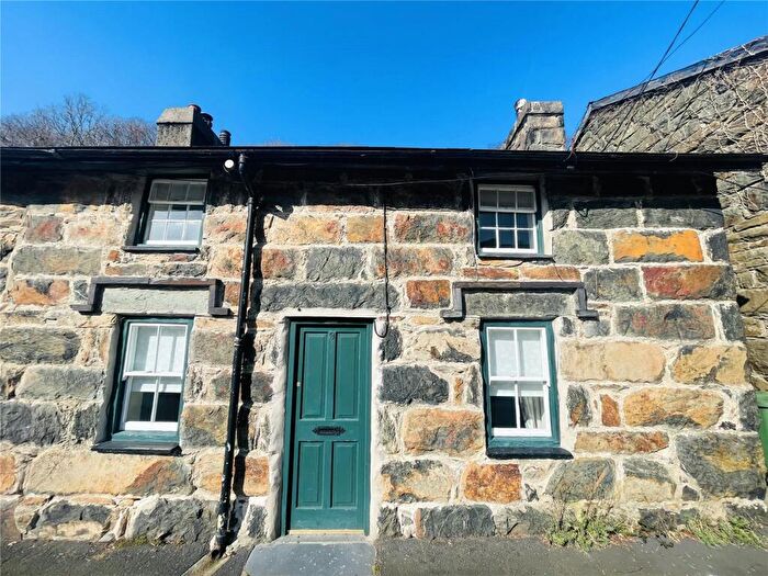 3 Bedroom End Of Terrace House For Sale In Gwynant Street, Beddgelert, Caernarfon, Gwynedd, LL55