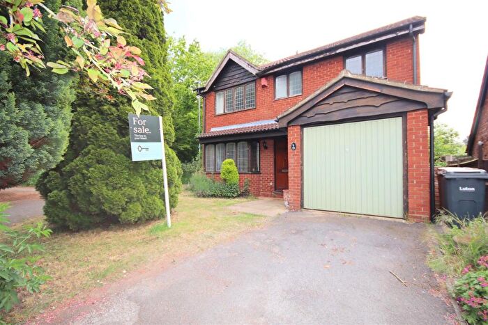 4 Bedroom Detached House For Sale In Woodmere, Barton Hills, Luton, LU3
