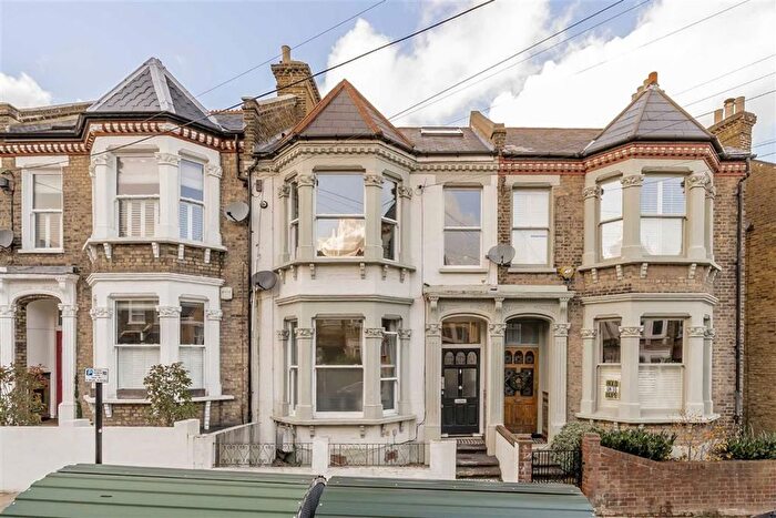 2 Bedroom Flat For Sale In Leander Road, Brixton Hill, SW2