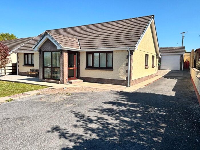 3 Bedroom Detached Bungalow For Sale In Gerddi Mair, St Clears, St. Clears, SA33