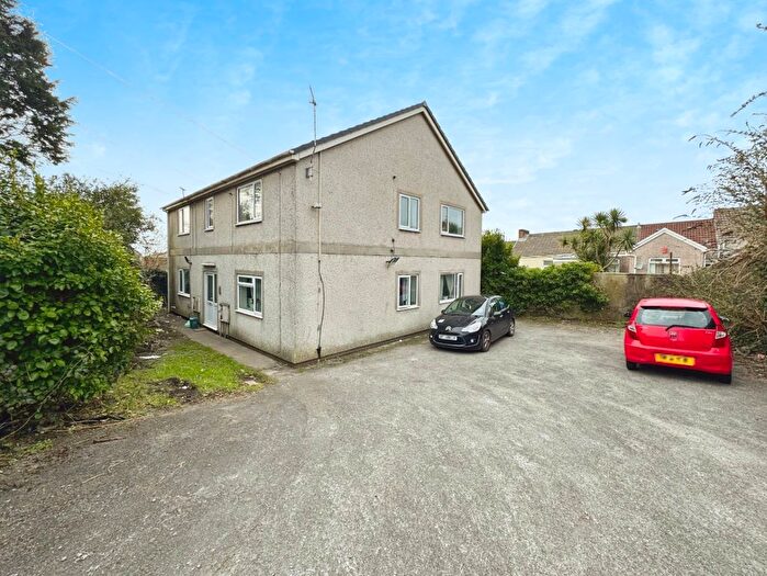 2 Bedroom Flat For Sale In St. Leger Crescent, St. Thomas, Swansea, West Glamorgan, SA1